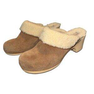 Crocs Sarah Fur Lined Clogs Womens Sz 9 Suede Upper Faux Fur Lining Dual Comfort